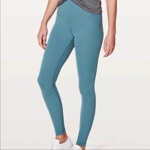 Lululemon Wunder Under Leggings - Size 6